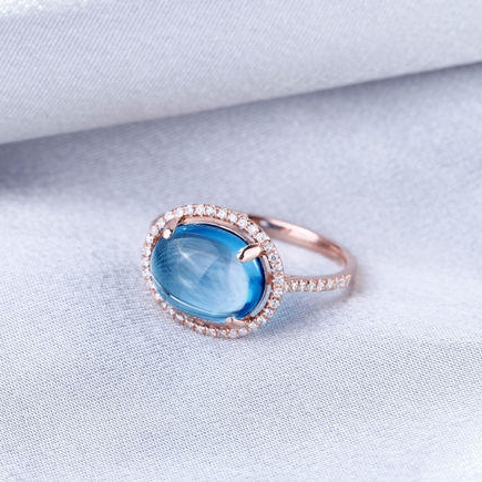 Zlatý prsteň s topásom a diamantmi 2073