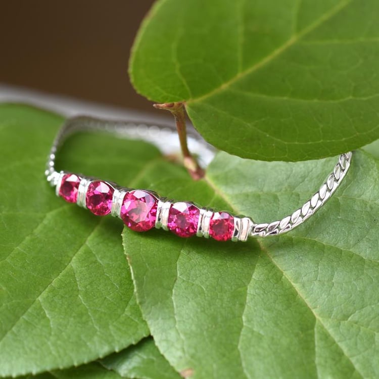 Náramok strieborný s rubínmi 46086