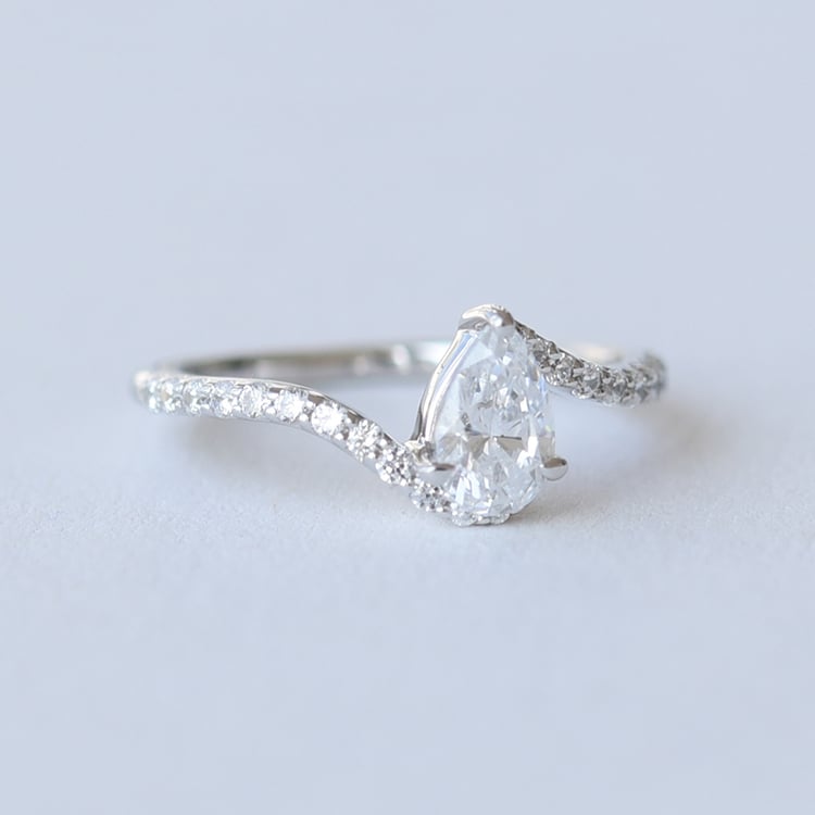 Prsteň s diamantom 61215