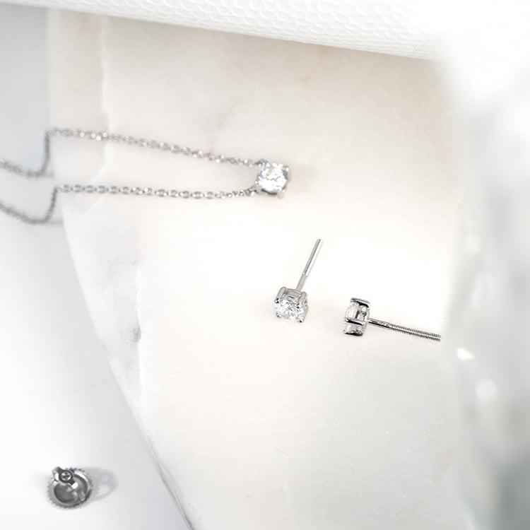 Zlaté skrutkovacie náušnice s IGI certifikovanými 0.30ct lab-grown diamantmi Marget 131455