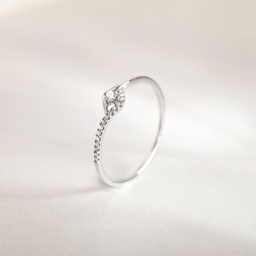 Zlatý zásnubný prsteň s lab-grown diamantmi Laurena