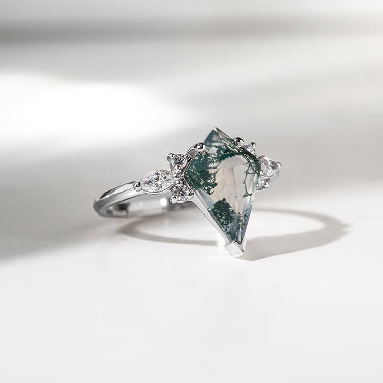 Okúzľujúci prsteň s machovým achátom Isabela 141317