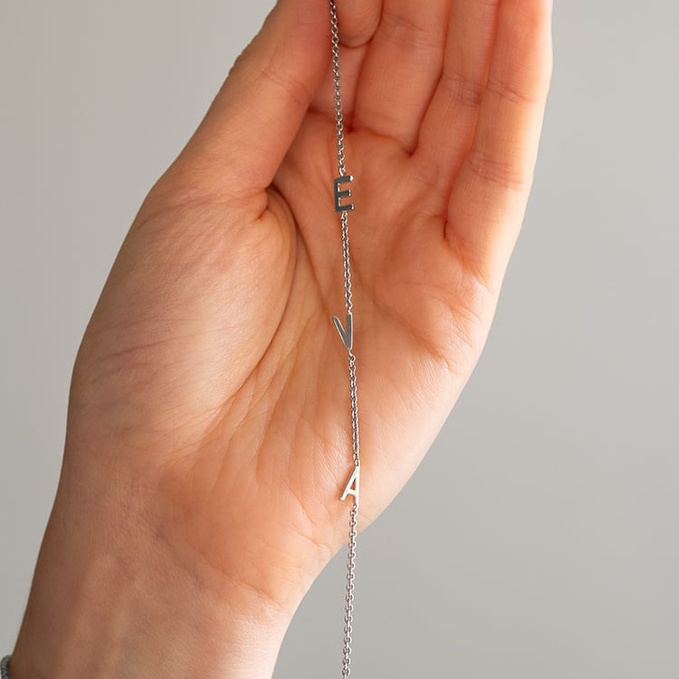 Náhrdelník s 3 písmenami vašej voľby a lab-grown diamantom Lupe 145494