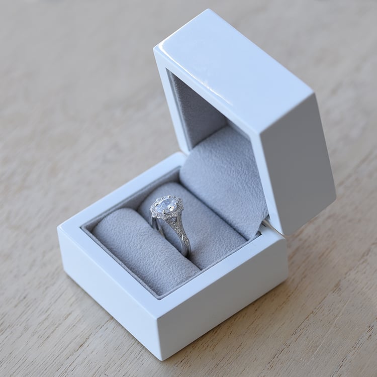 Zásnubný prsteň s diamantmi 60949