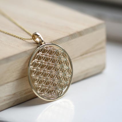 Kvet života v prívesku s diamantmi Yane