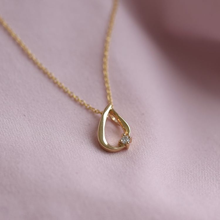 Náhrdelník s diamantom 66424