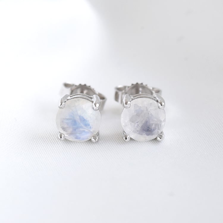 Zlaté minimalistické náušnice s mesačnými kameňmi 79980