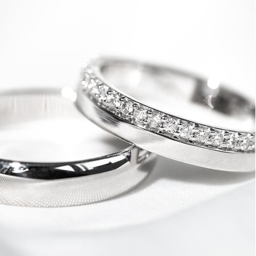 Zlatý eternity prsteň s lab-grown diamantmi Annora