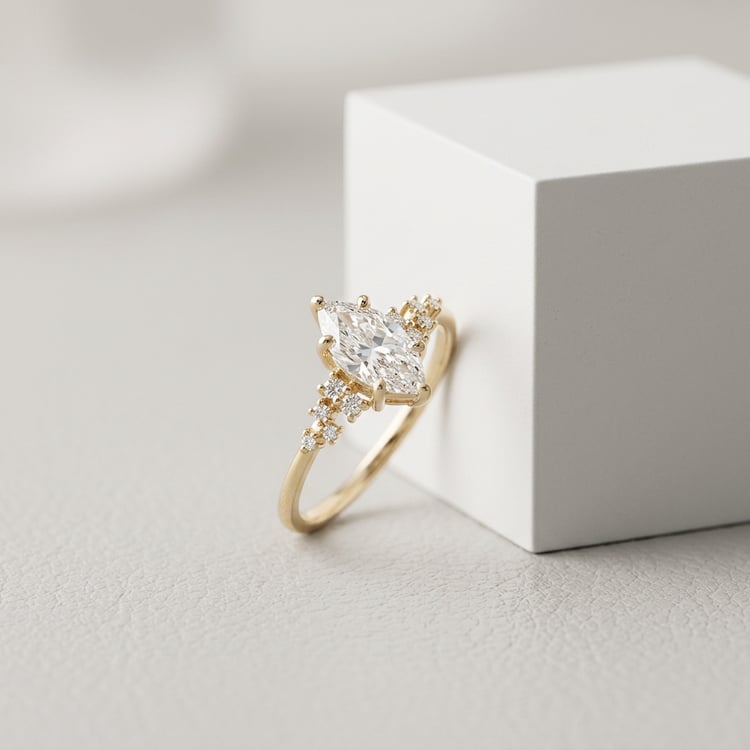 Zásnubný prsteňs 1.01ct IGI certifikovaným marquise lab-grown diamantom Joanna 170742