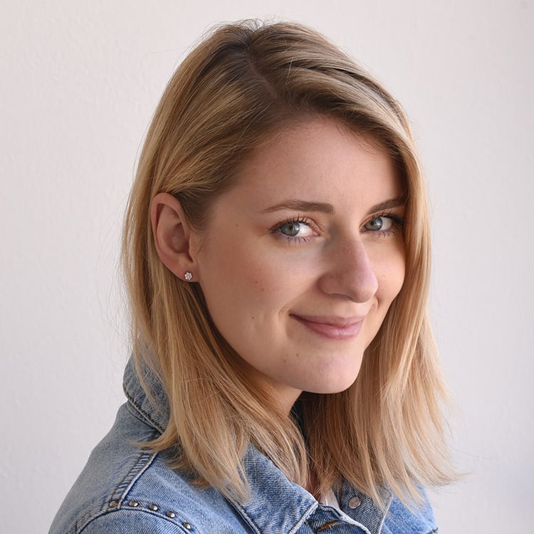 Diamanty v náušniciach 67976