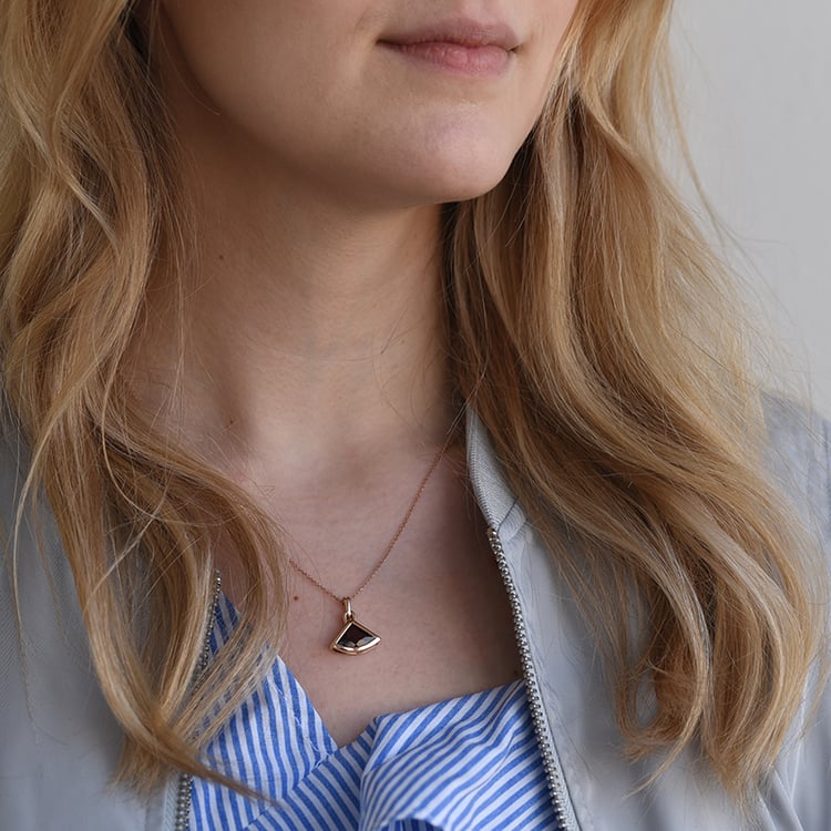 Prívesok s granátom 61465