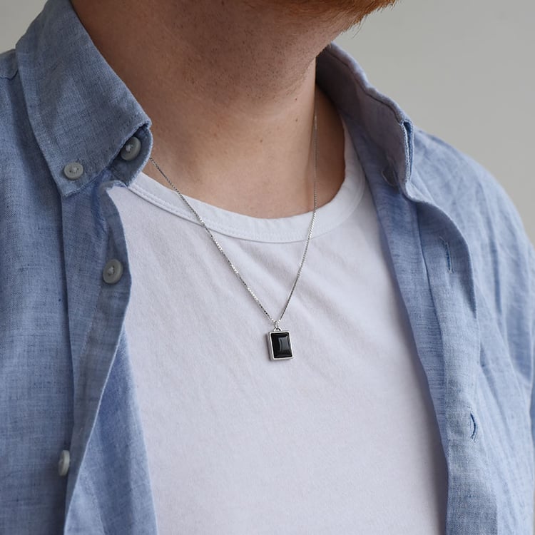 Pánský prívesok s onyxom 91184