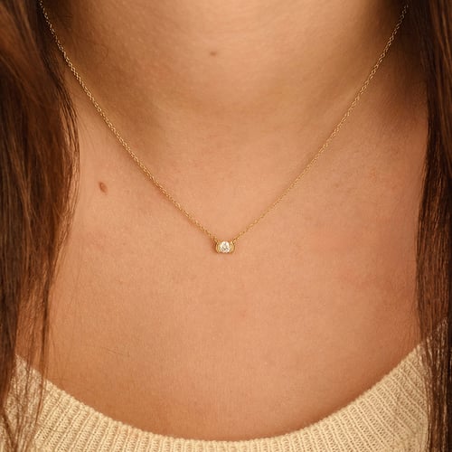 Minimalistický strieborný náhrdelník s diamantom Gosta