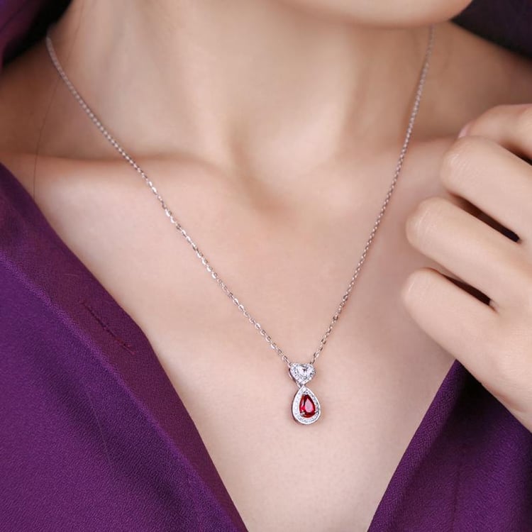 Rubínový náhrdelník 16853