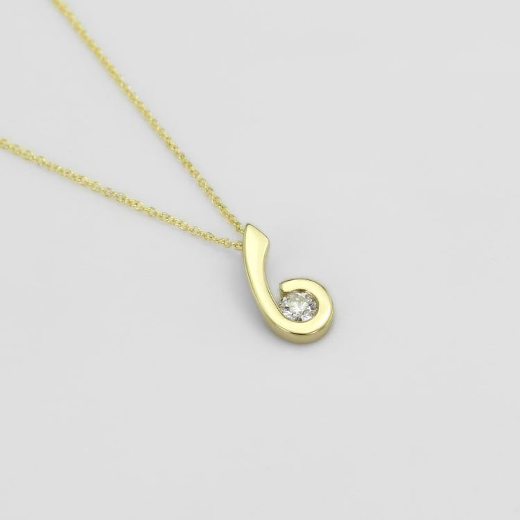 Zlatý jemný prívesok s moissanitom Bianka 105062