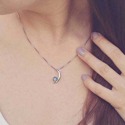 Topásový náhrdelník