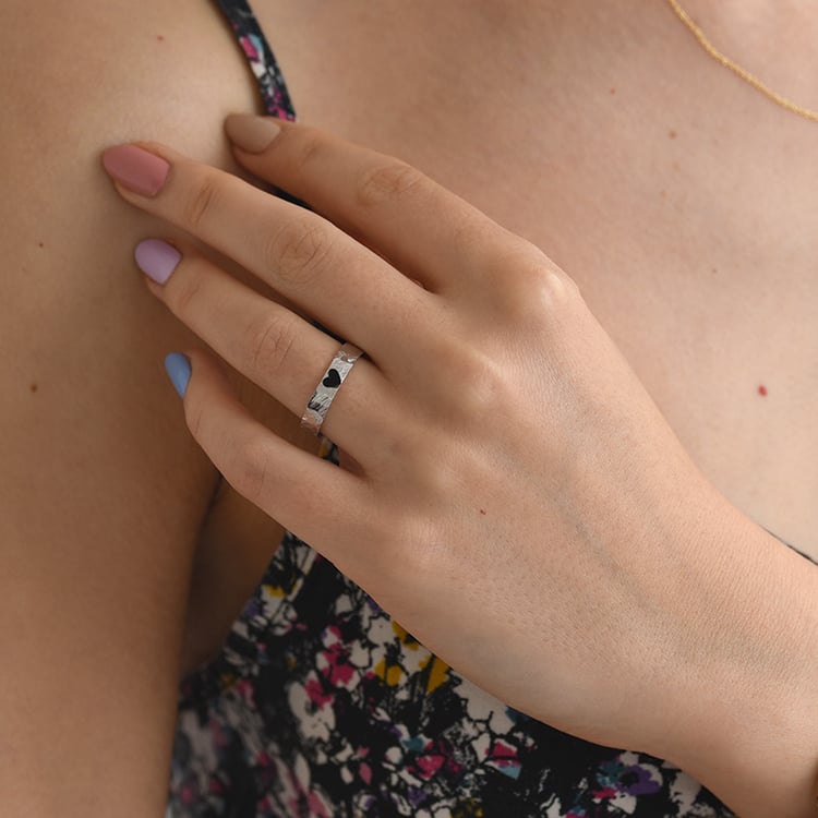 Tepaný prsteň 67066