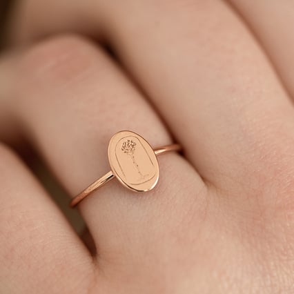 Oválny prsteň s gravírom ruže Malý princ