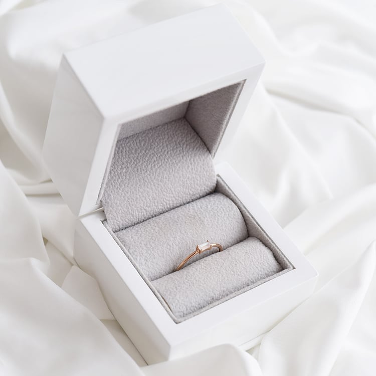 Zlatý prsteň 90325