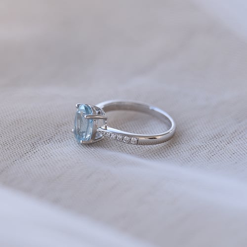 Zlatý akvamarínový prsteň s diamantmi Deitra
