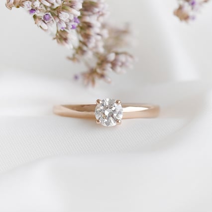 Zásnubný prsteň s moissanitom Janice