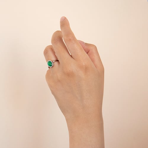 Zásnubný prsteň so smaragdom a diamantmi Pitya