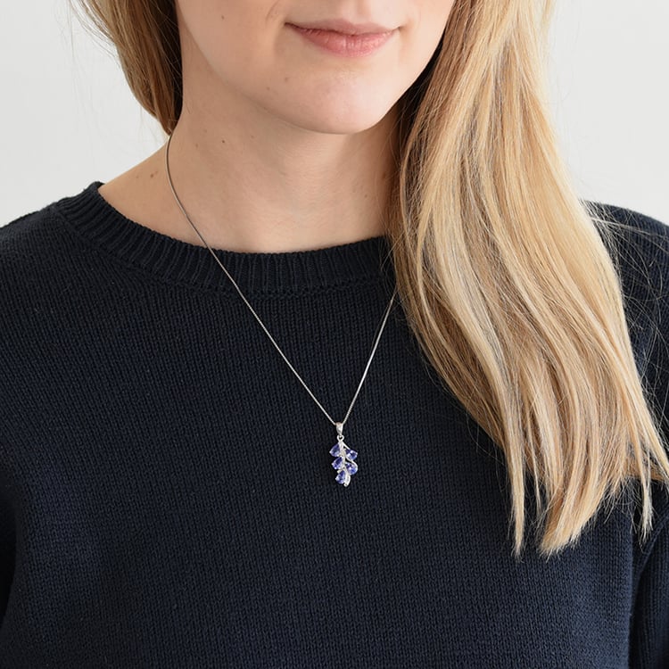 Romantický strieborný prívesok 62232