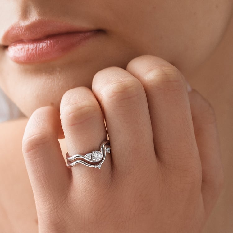 Romantický zásnubný set prsteňov s diamantmi 155821