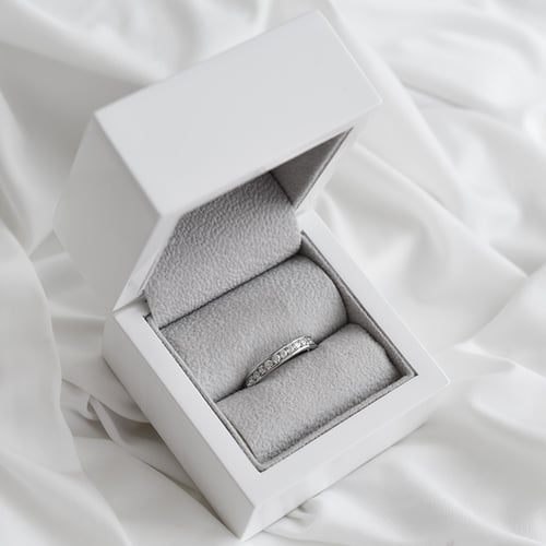 Eternity prsteň s lab-grown round diamantmi Albine