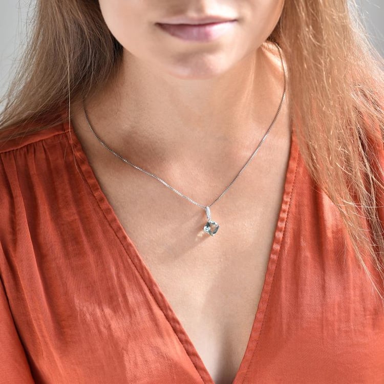 Strieborný náhrdelník s ametystom Aeris 5322