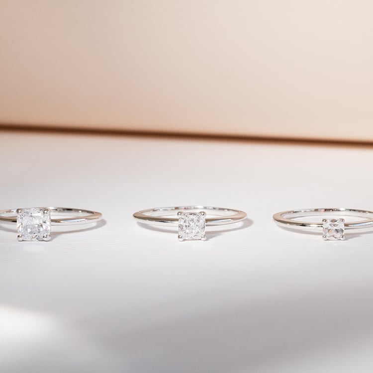 Zásnubný prsteň s cushion lab-grown diamantom Kuba 142706