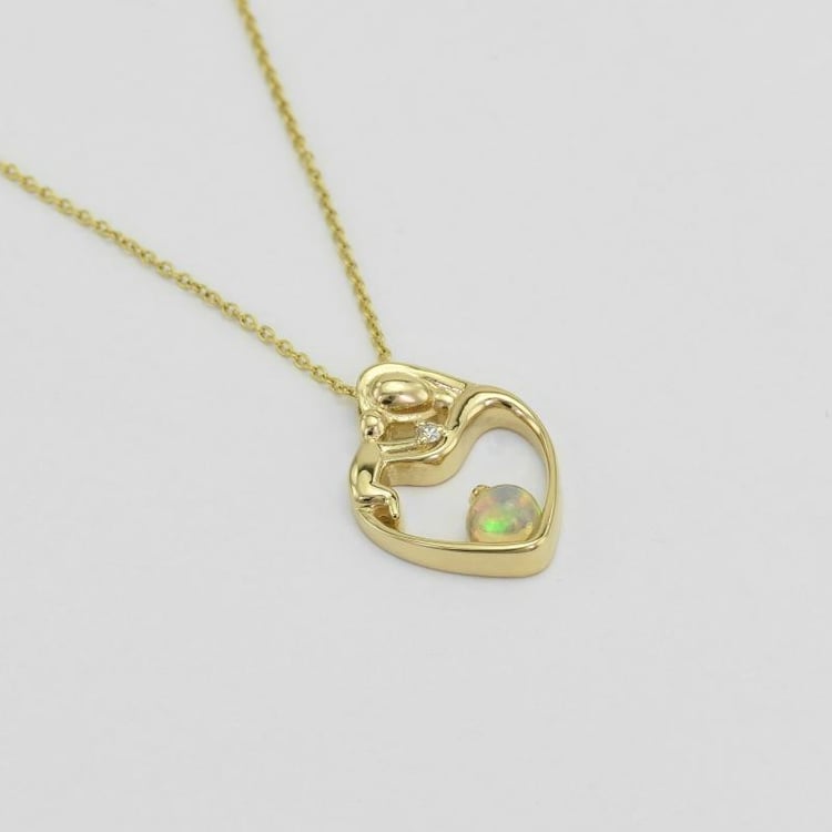 Zlatý prívesok matka a dieťa s opálom 48617