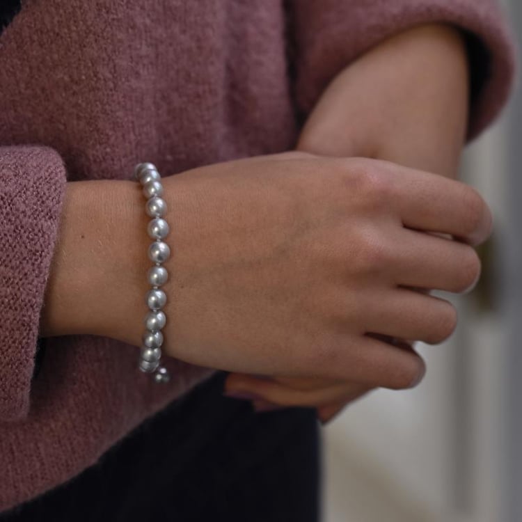 Náramok so sivými perlami 50151