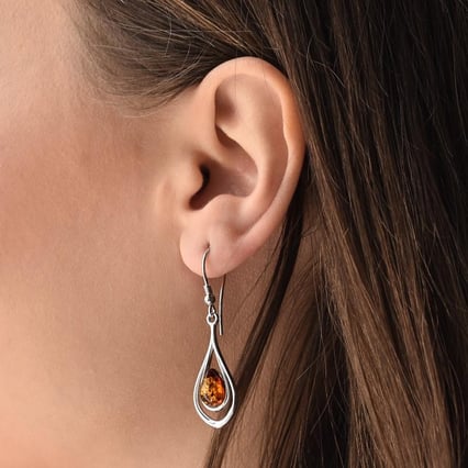 Visiace strieborné náušnice s jantármi Otyliah