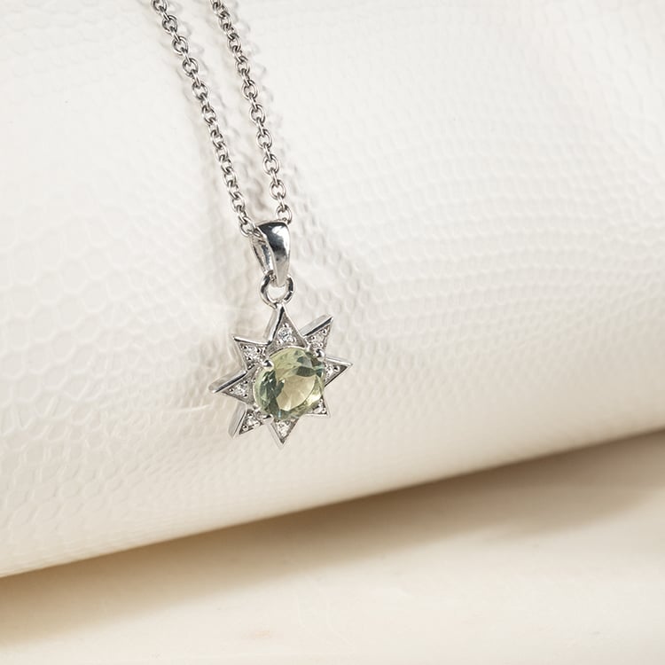 Strieborný prívesok s ametystom a zirkónmi v tvare hviezdy Korey 135343