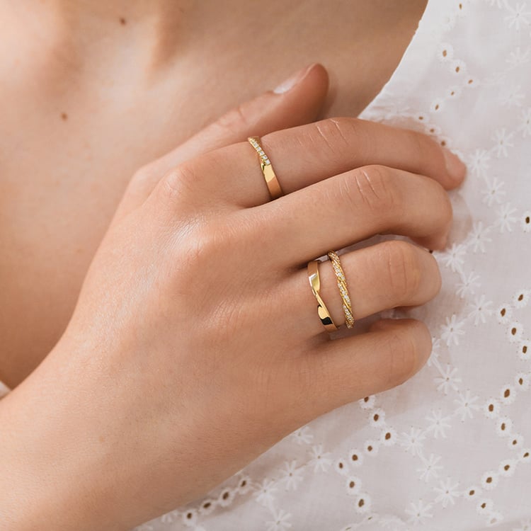 Prepletený eternity prsteň s lab-grown diamantmi Joanne 154480