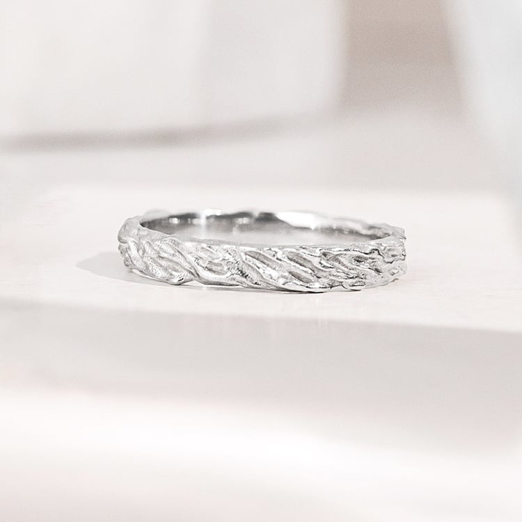 Zlaté svadobné obrúčky s nerovným povrchom Zena 155664