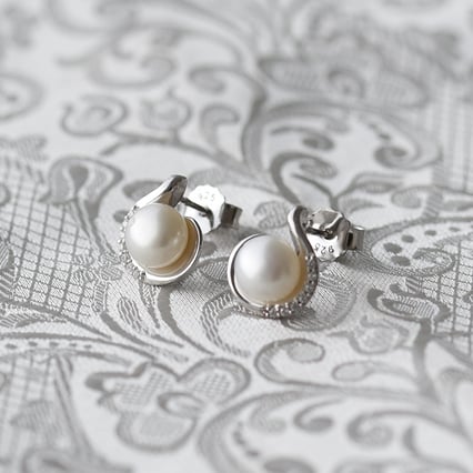 Strieborné náušnice s perlami a zirkónmi Prela