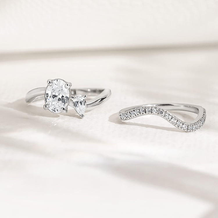 Jedinečný zásnubný set prsteňov s lab-grown diamantmi 156526