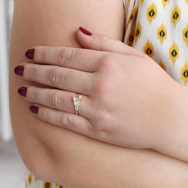 Cluster prsteň s Morganitmi, diamantom a zafírom 88523