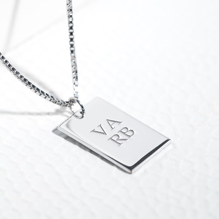 Platinový obdĺžnikový prívesok s obojstranným gravírom Montel 125898