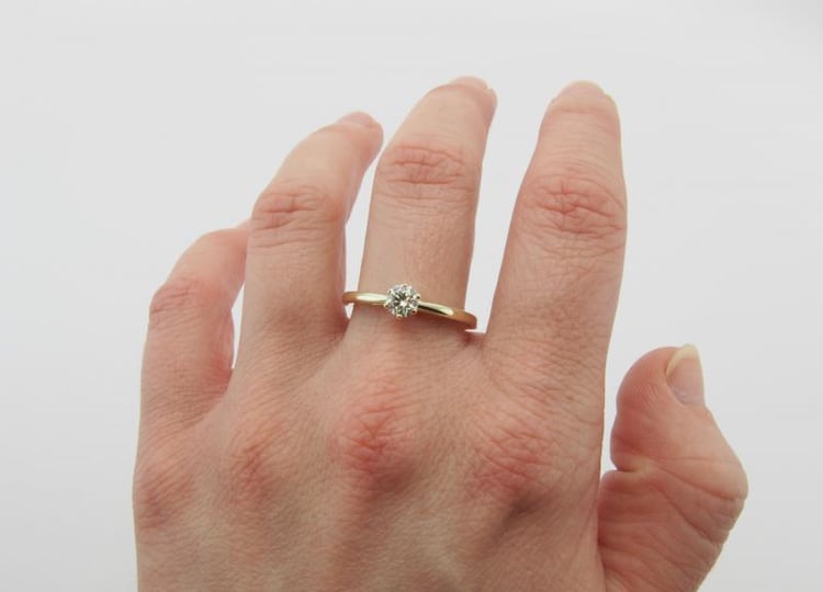 Zásnubný prsteň 9564