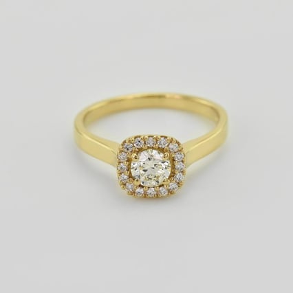 Zásnubný prsteň s lab-grown diamantmi v halo štýle Liare