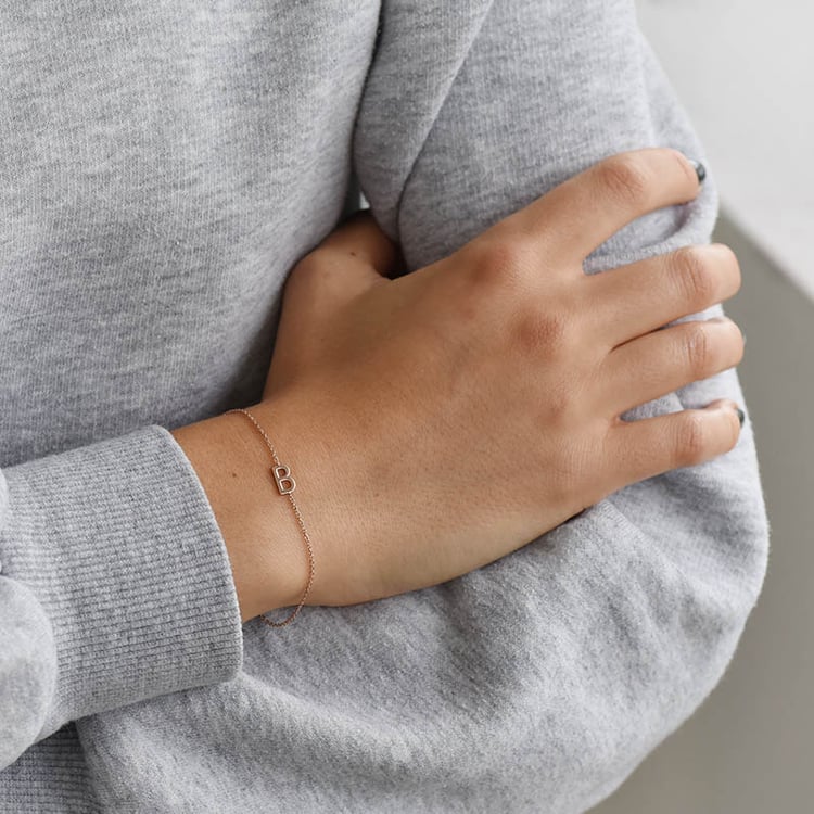 Zlatý náramok s písmenkom podľa vašej voľby 110627