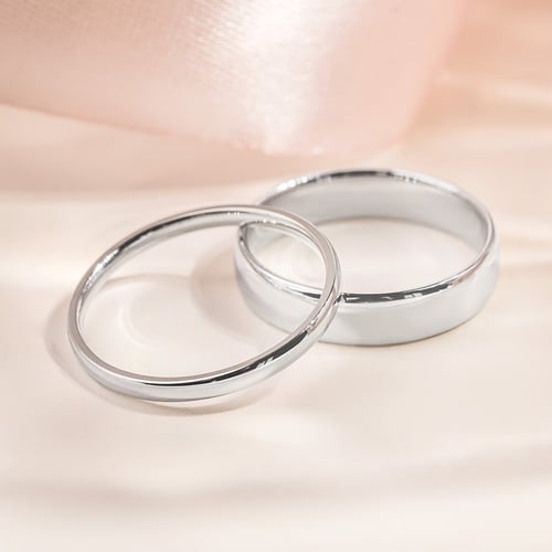 Pologuľaté svadobné prstene z platiny Ebie
