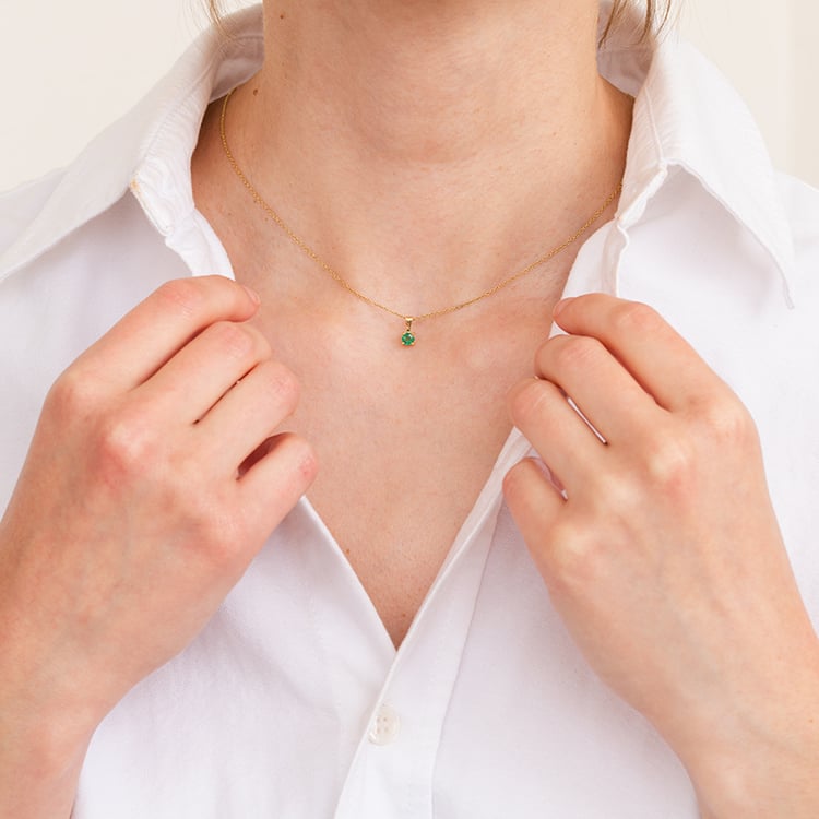 Strieborný prívesok so smaragdom s výberom veľkosti Odessa 123602