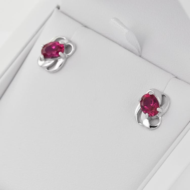 Strieborné napichovacie náušnice s rubínmi Diella 5573