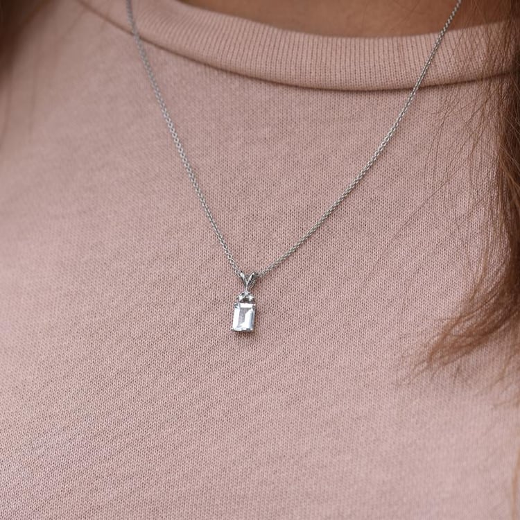Náhrdelník s akvamarínom bieleho zlata 47990