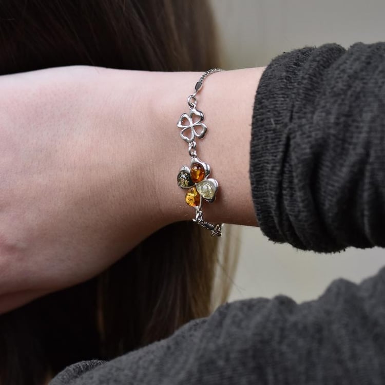 Strieborný jantárový náramok 27052