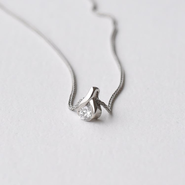 Prívesok s diamantom 72943